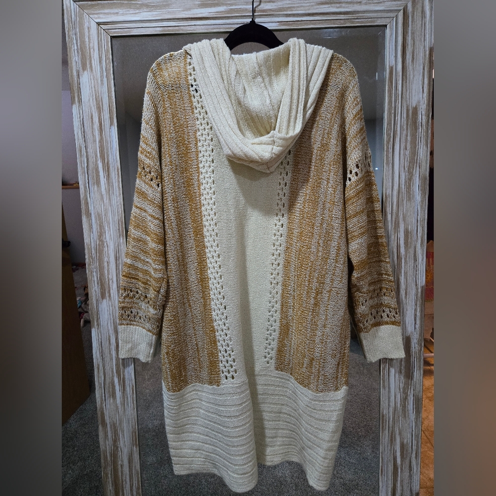 Daytrip Hooded Cardigan - Cream and Brown NWOT